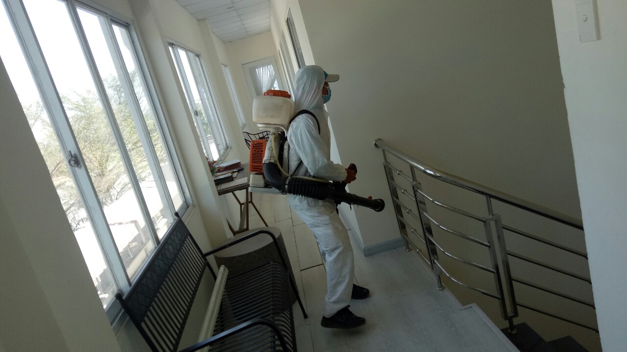 Sử dụng dịch vụ khử trùng vừa chuyên nghiệp lại tiết kiệm thời gian